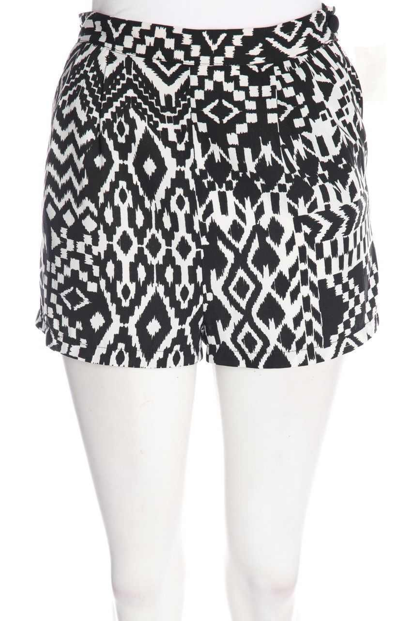 TOPSHOP - Shorts with Ethno Print - D 34