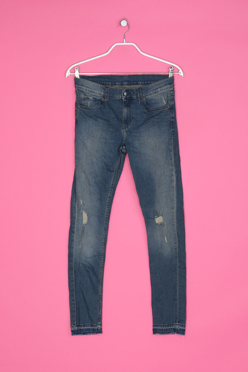 CHEAP MONDAY - distressed Skinny-Jeans mit Logo-Patch - W29