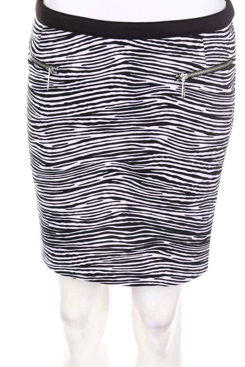 GUESS - Skirt with Animal Print - M