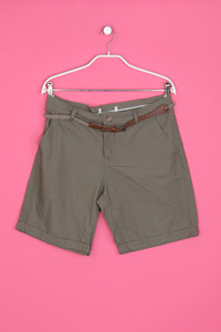 Ohne Label - Faux Leather-Shorts mit Gürtel - M