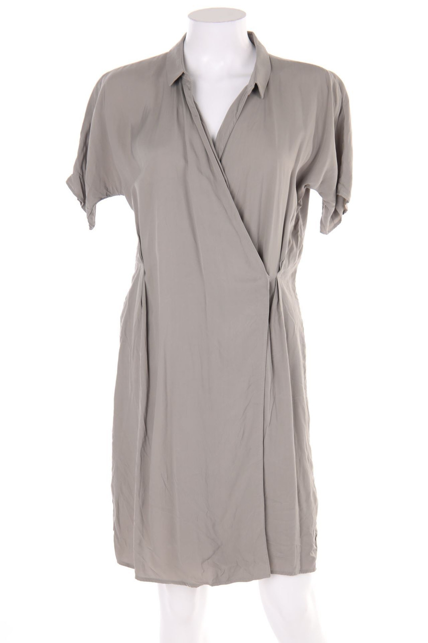 COS - Clean Chic-Wickelkleid aus Viskose-Mix - D 34