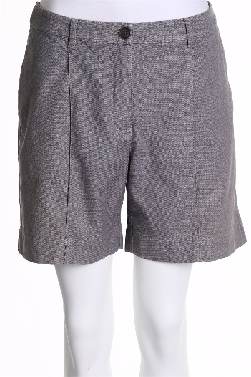 Calvin Klein Collection - Shorts with Epaulettes - L