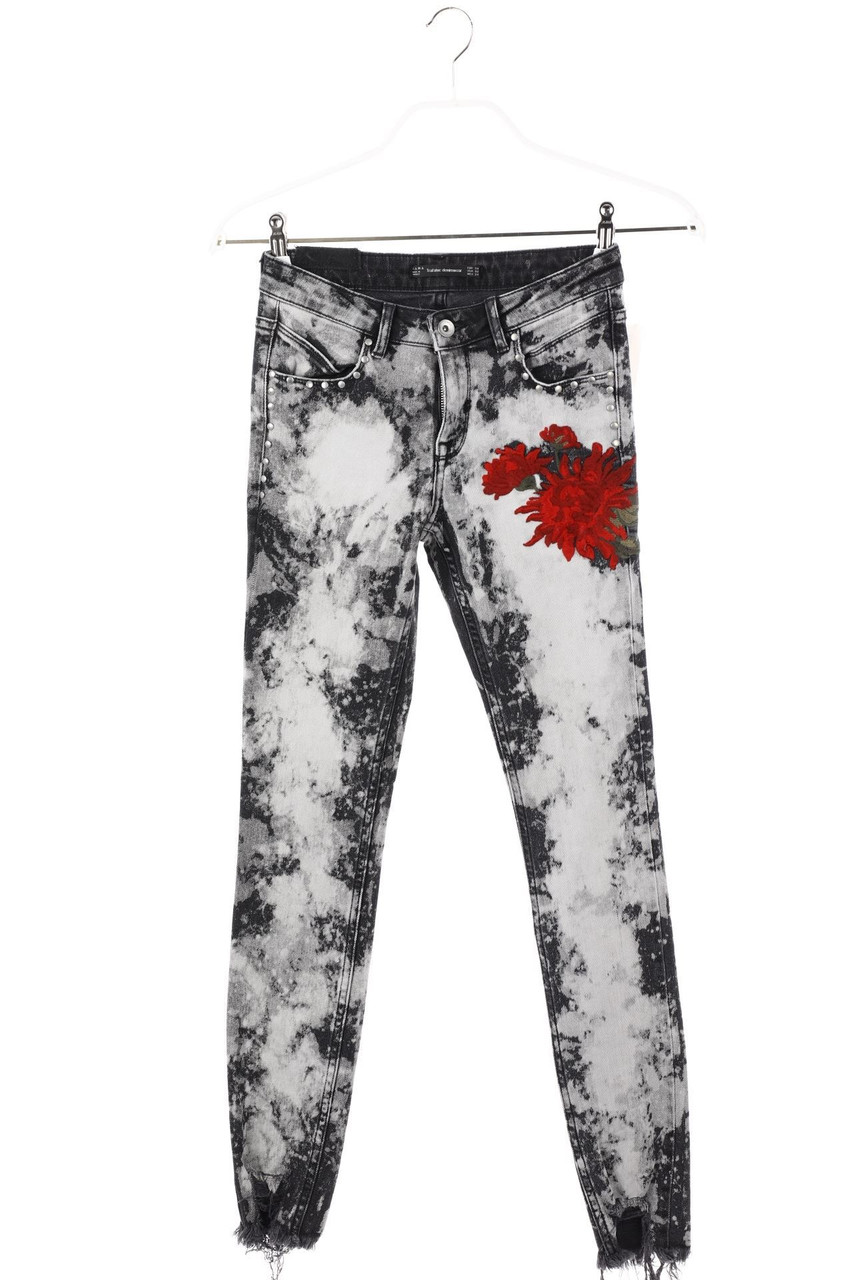 ZARA TRF - Moonwashed Skinny-Jeans mit Stickereien - D 34