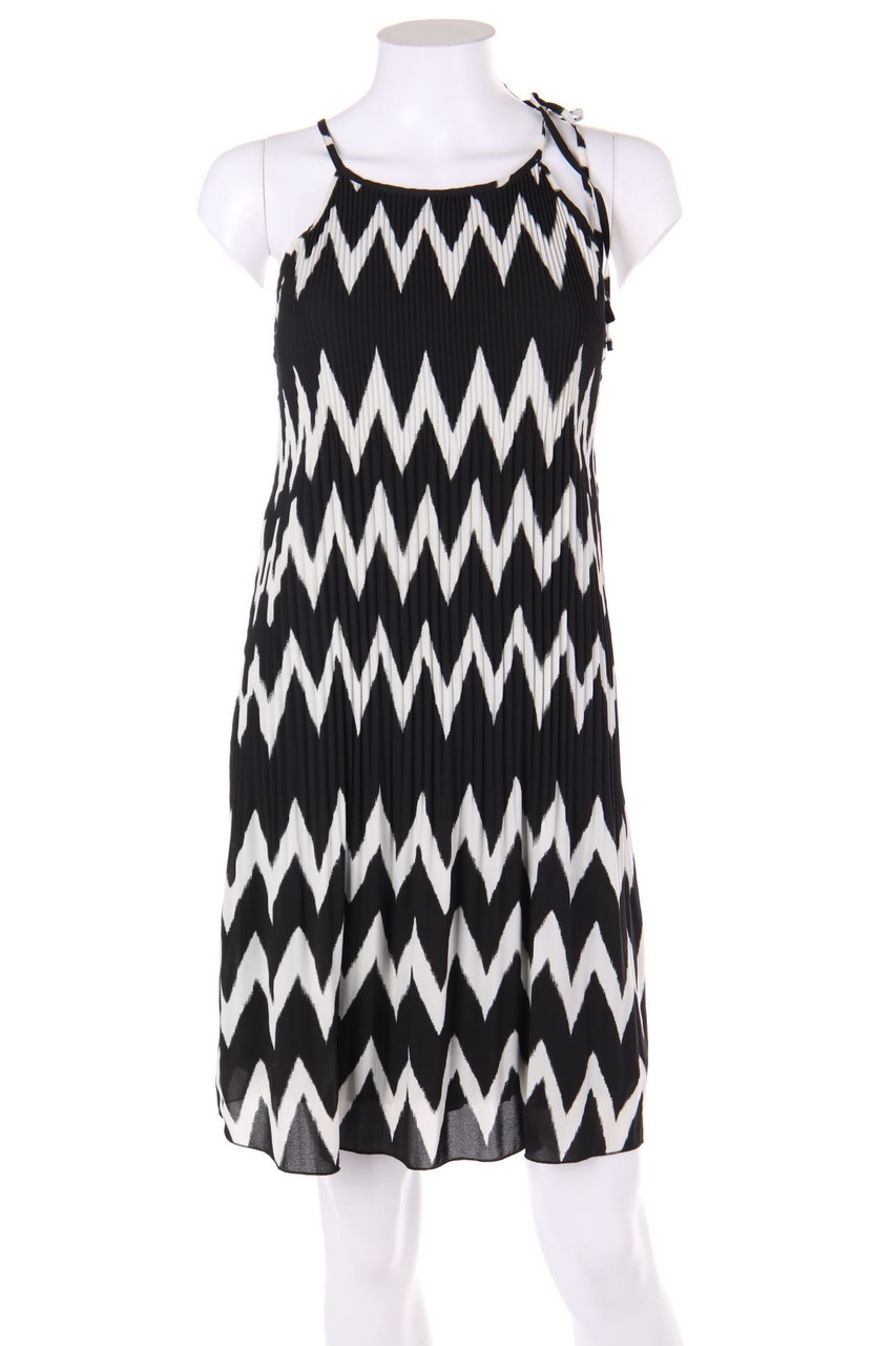 UNITED COLORS OF BENETTON - Plissé-dress with Zig Zag Pattern - S