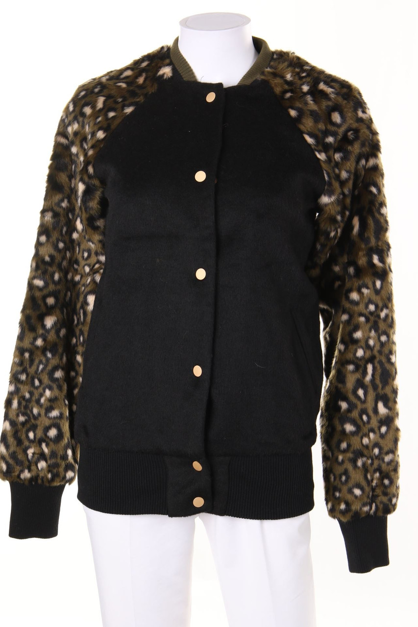 eksept by shoeby - Fake Fur-Letter Jacket with Leo Print - S