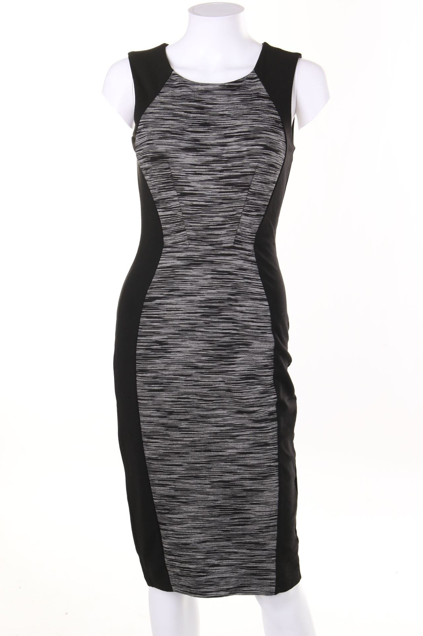 H&M - Midikleid aus Viskose-Mix mit Stretch - S