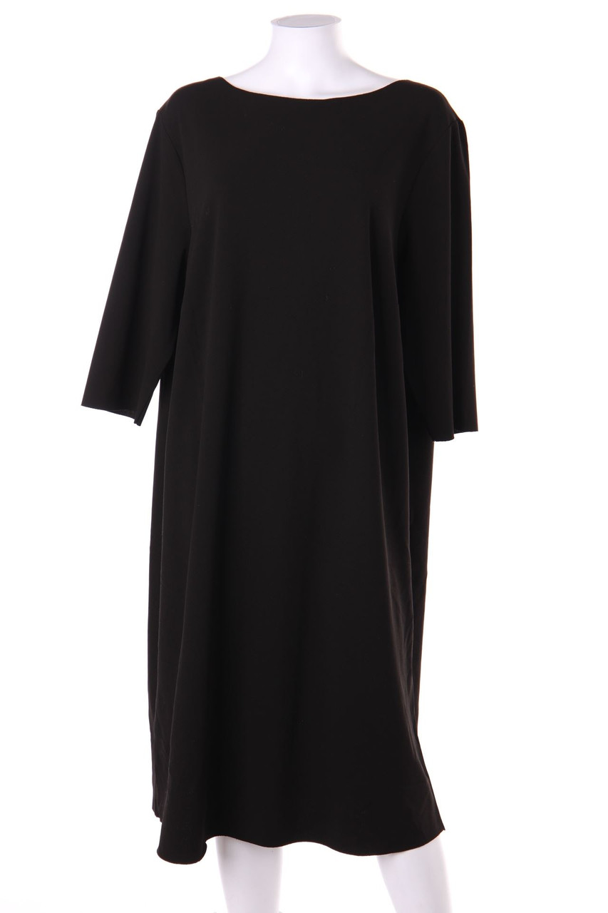 triangle - Clean Chic Dress - D 50