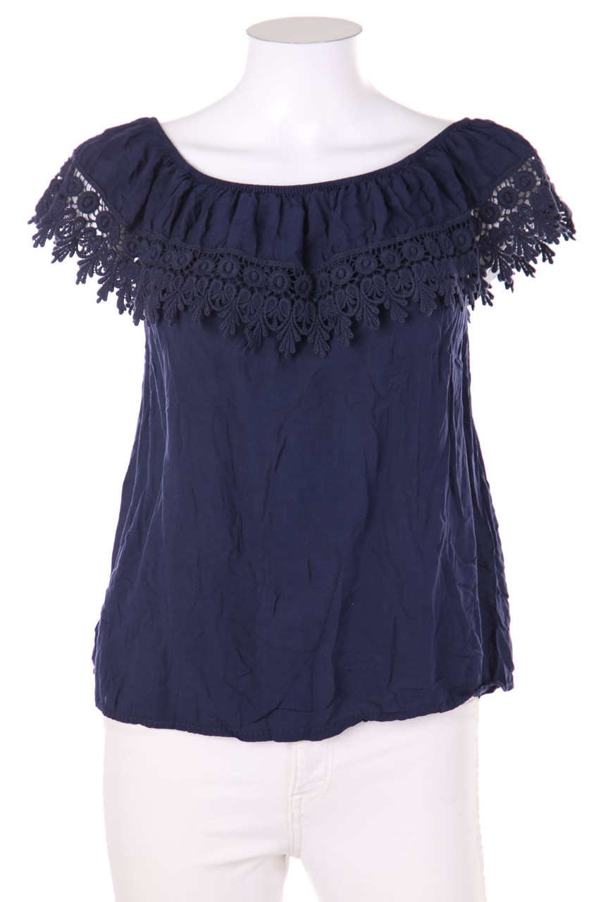 No Label - Off-the-shoulder blouse, Viscose-blend with Crochet Knit Details - D 36