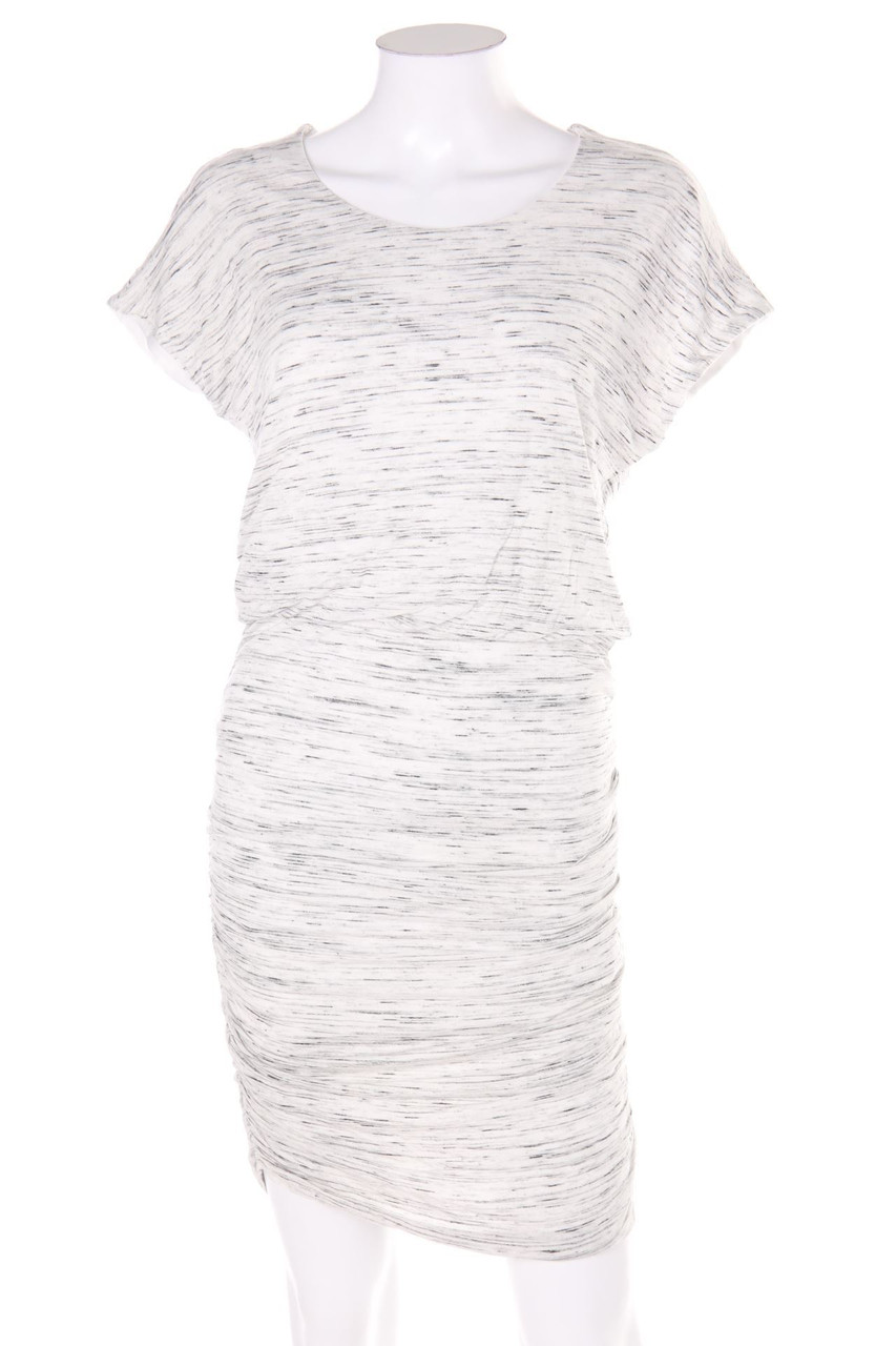 Noisy May - Kleid mit Raffungen - S