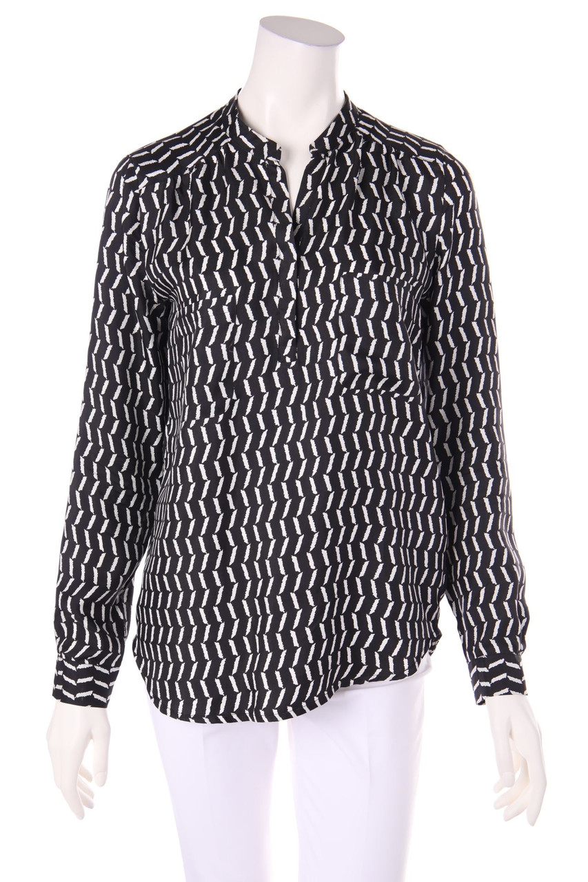 0039 ITALY - Blouse made of Silk with Print - L