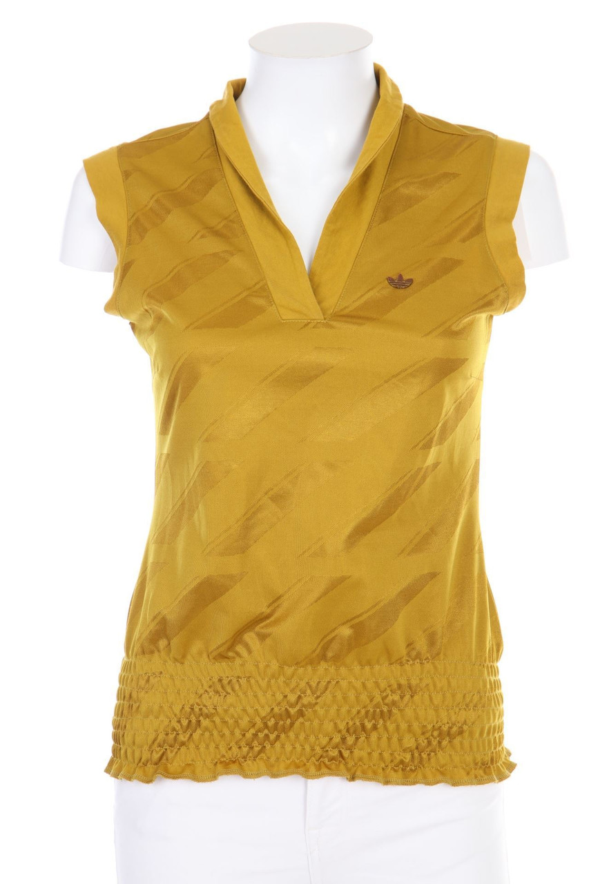 adidas - Sport Top with Logo Plaque - D 36