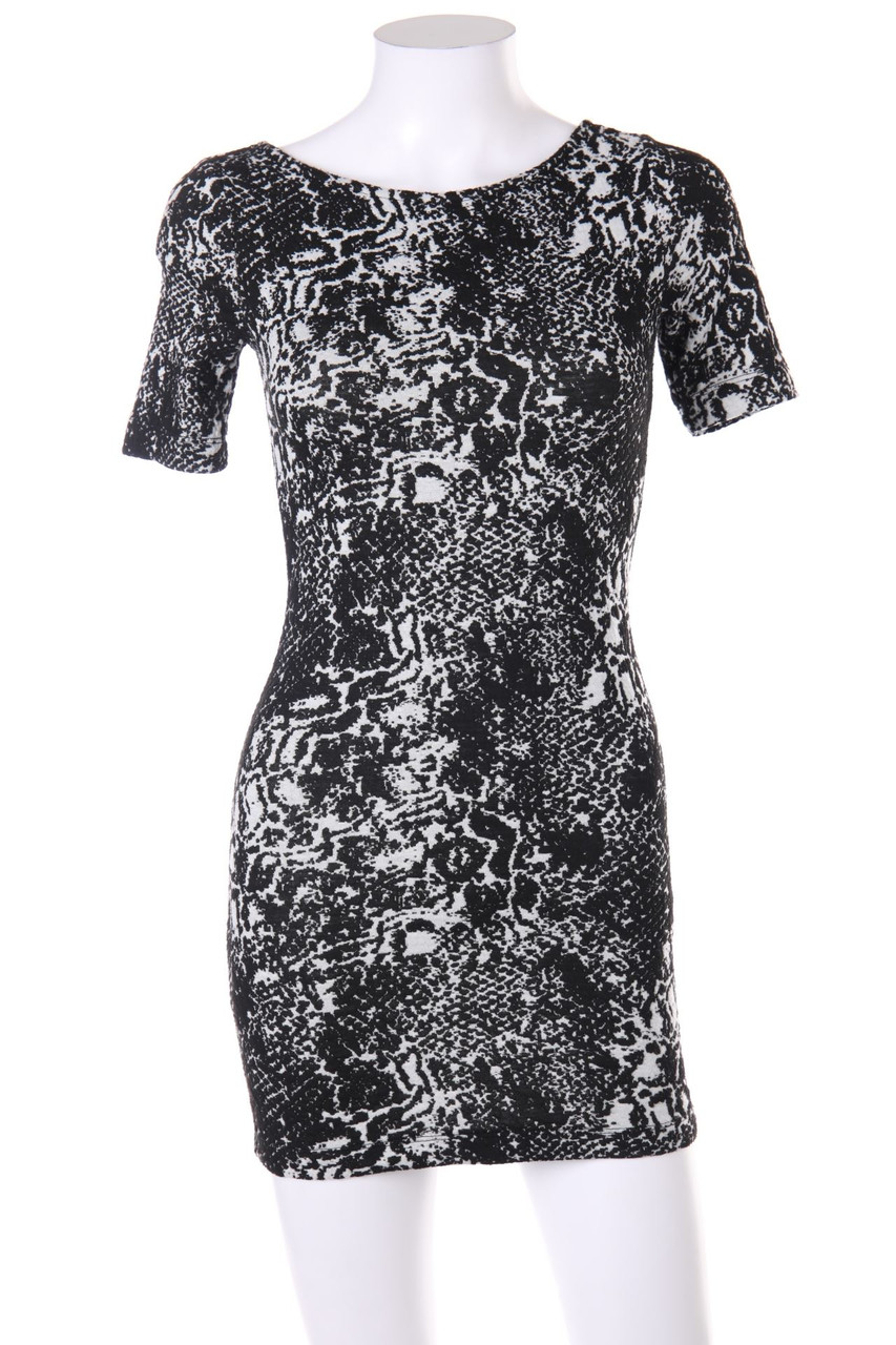 H&M DIVIDED - Kleid mit Rückenausschnitt - D 32