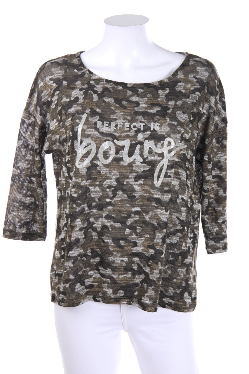 CLOCKHOUSE by C&A - Camouflage-Strick-Pullover mit Statement-Print - S