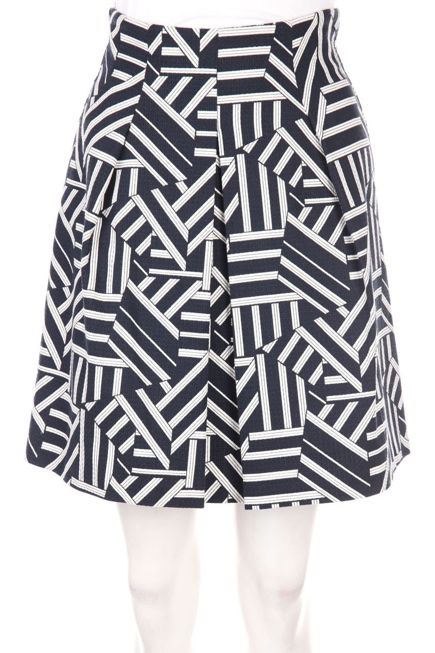 UNITED COLORS OF BENETTON - Pleated Mini-Skirt with Geo Pattern - D 32