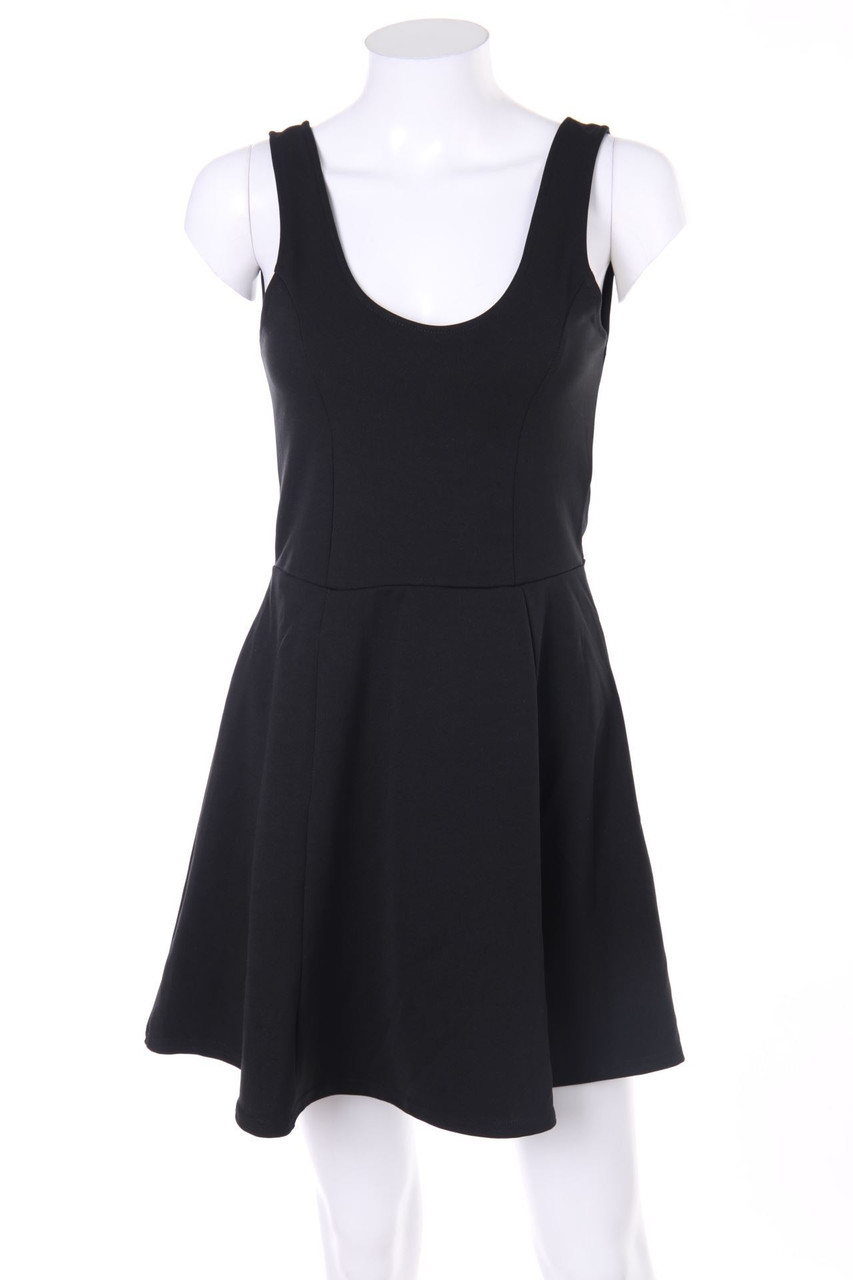 MISSGUIDED - Party Dress with Deep Back Cutout - D 38