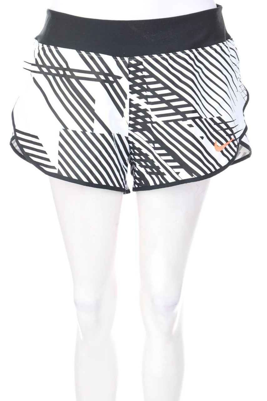 NIKE - Sport Shorts with Logo-Print - L