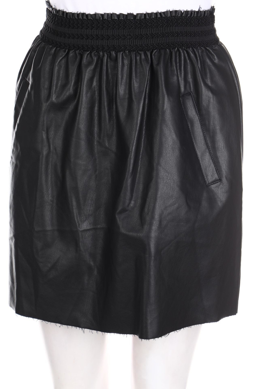 ZARA - Faux Leather-Skirt with Elastic Band - XS