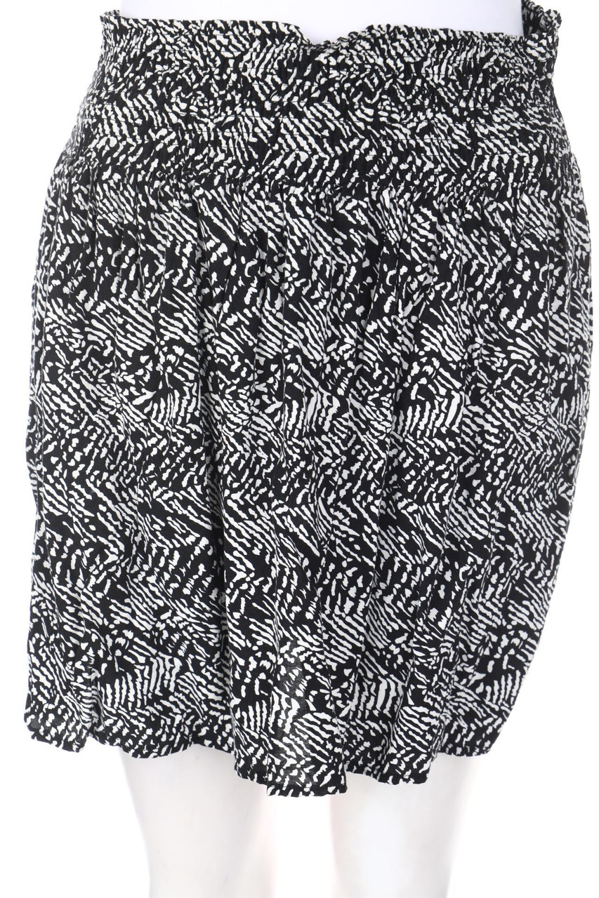 Chicorée - Pleated Mini-Skirt with Pattern - M