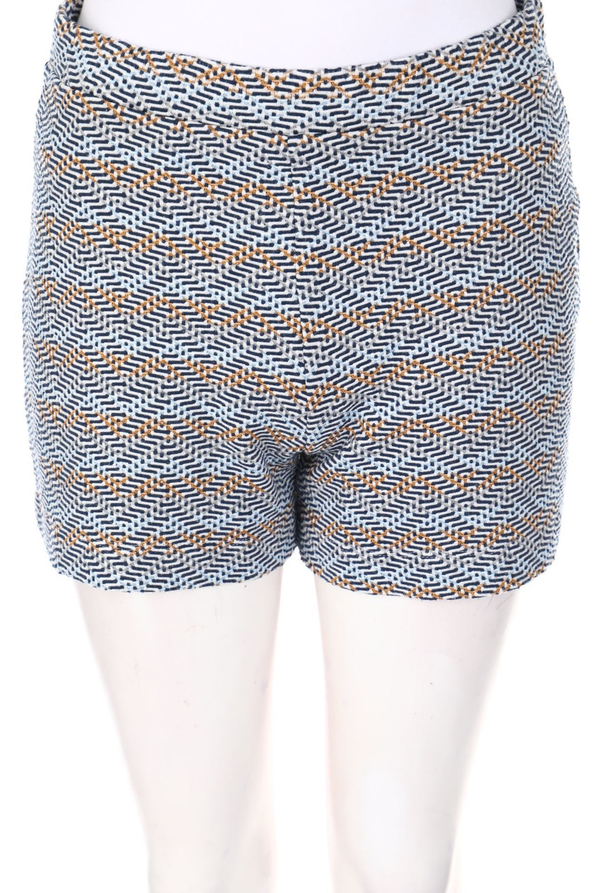 ZARA TRF - Shorts with Zig Zag Pattern - S
