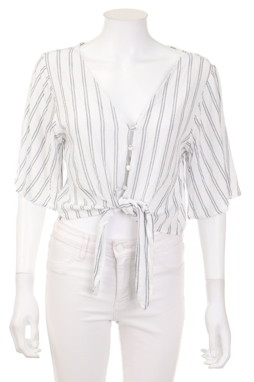 Bershka - Blouse with 3/4 Sleeve - S