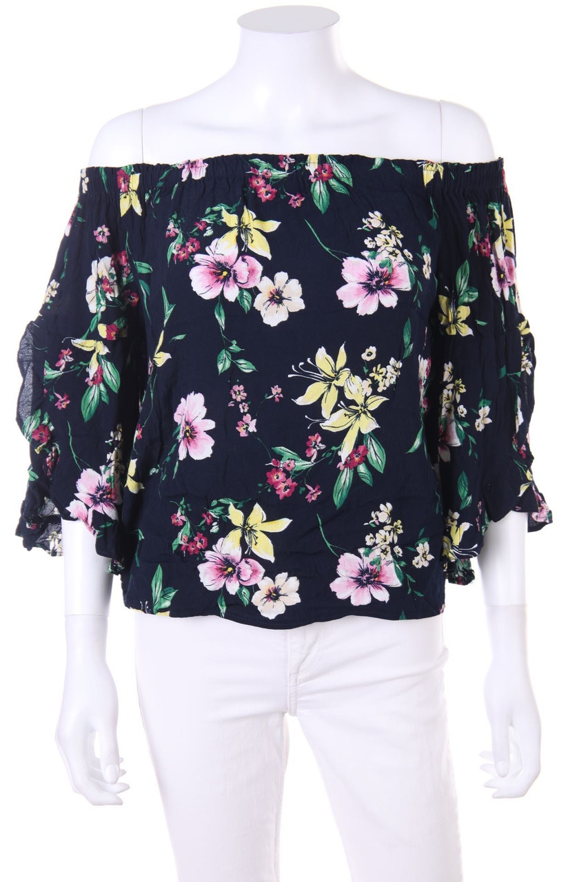 Bershka - Off-the-shoulder blouse with Flower Print - M