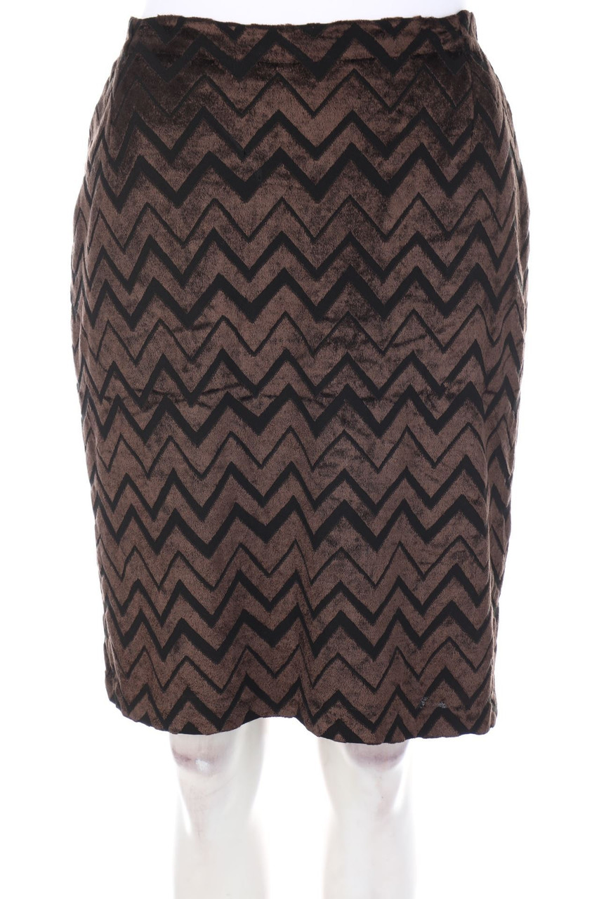 PUSZTA - Skirt with Zig Zag Pattern - D 42