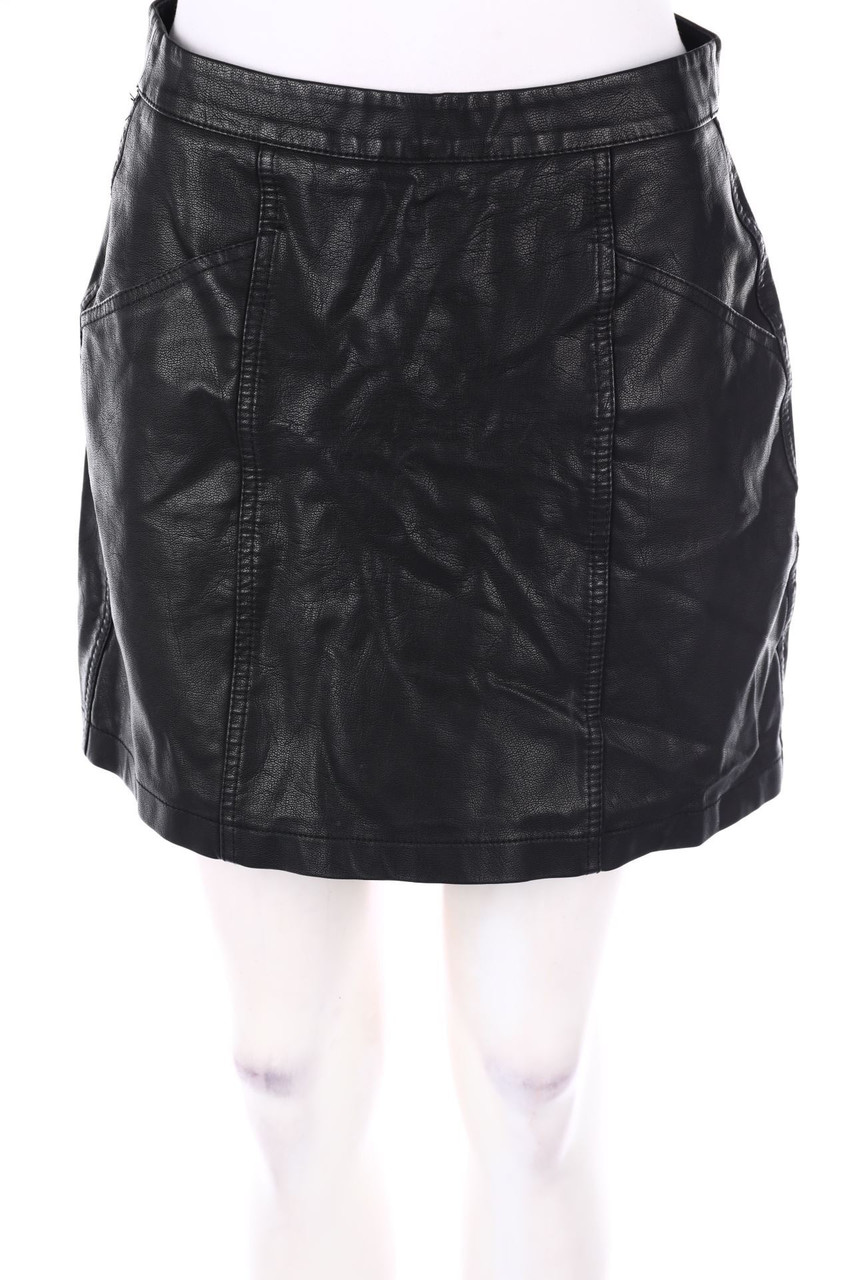 NEW LOOK - Faux Leather-Mini-Rock - D 36