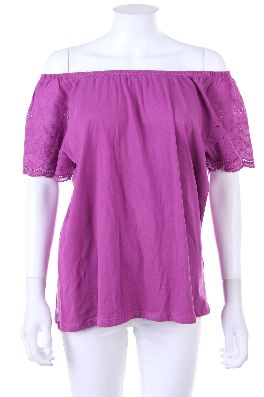 No Label - Off-the-shoulder blouse with Embroideries - D 40