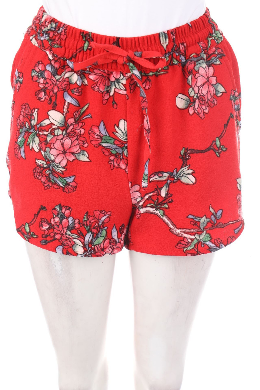 ONLY - Hotpants mit Blumen-Print - D 36