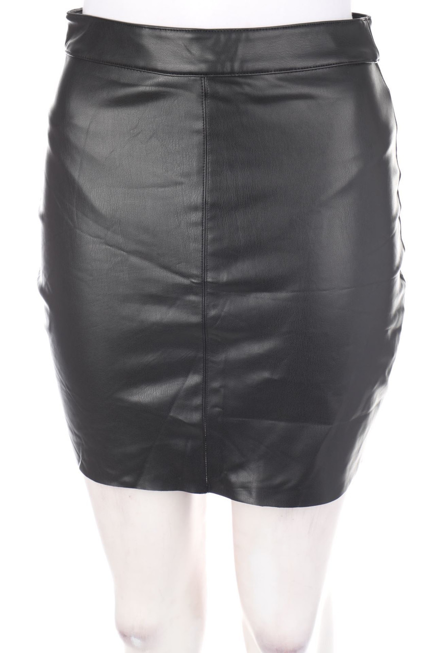even&odd - faux leather mini-skirt with Zipper Closure - S
