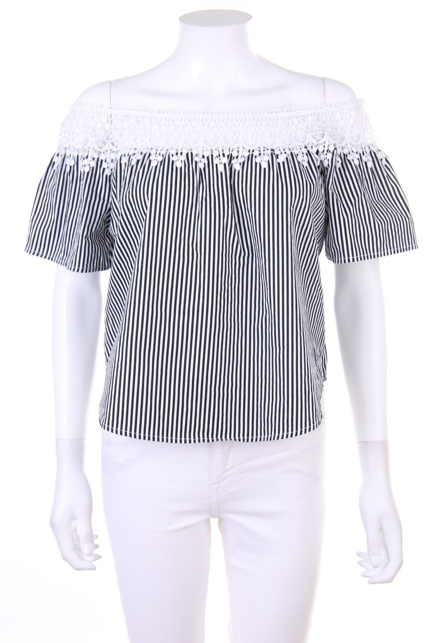 STREETWEAR society - Carmen-Shortsleeve Blouse with Lace - M