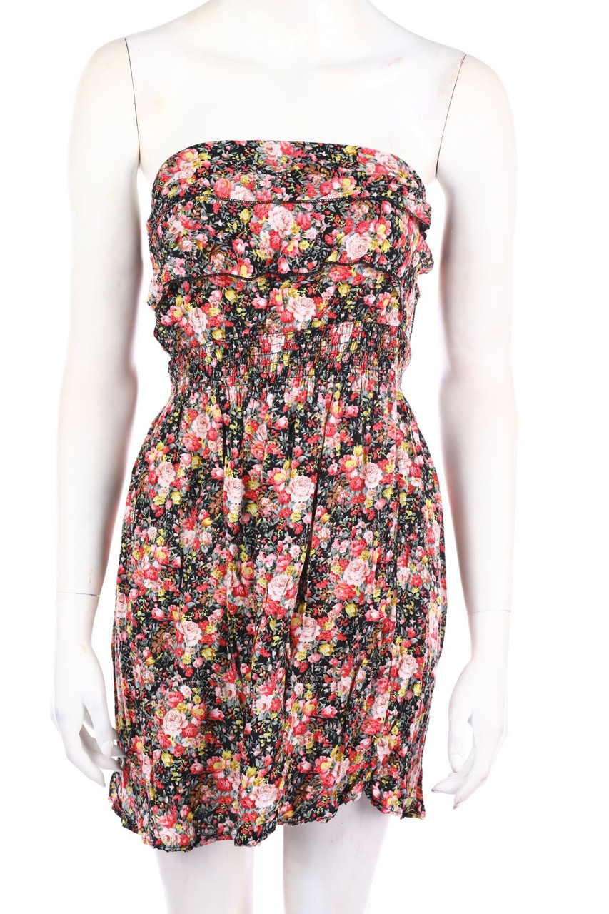 Red Queen - Volants-Dress, Smok Detailing - S