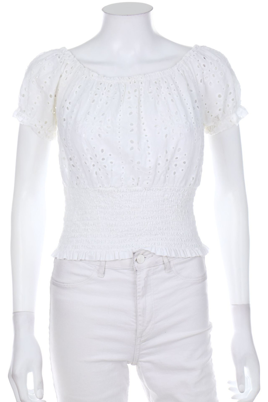 NEW COLLECTION - Carmen-Bluse mit Smok-Details - XS