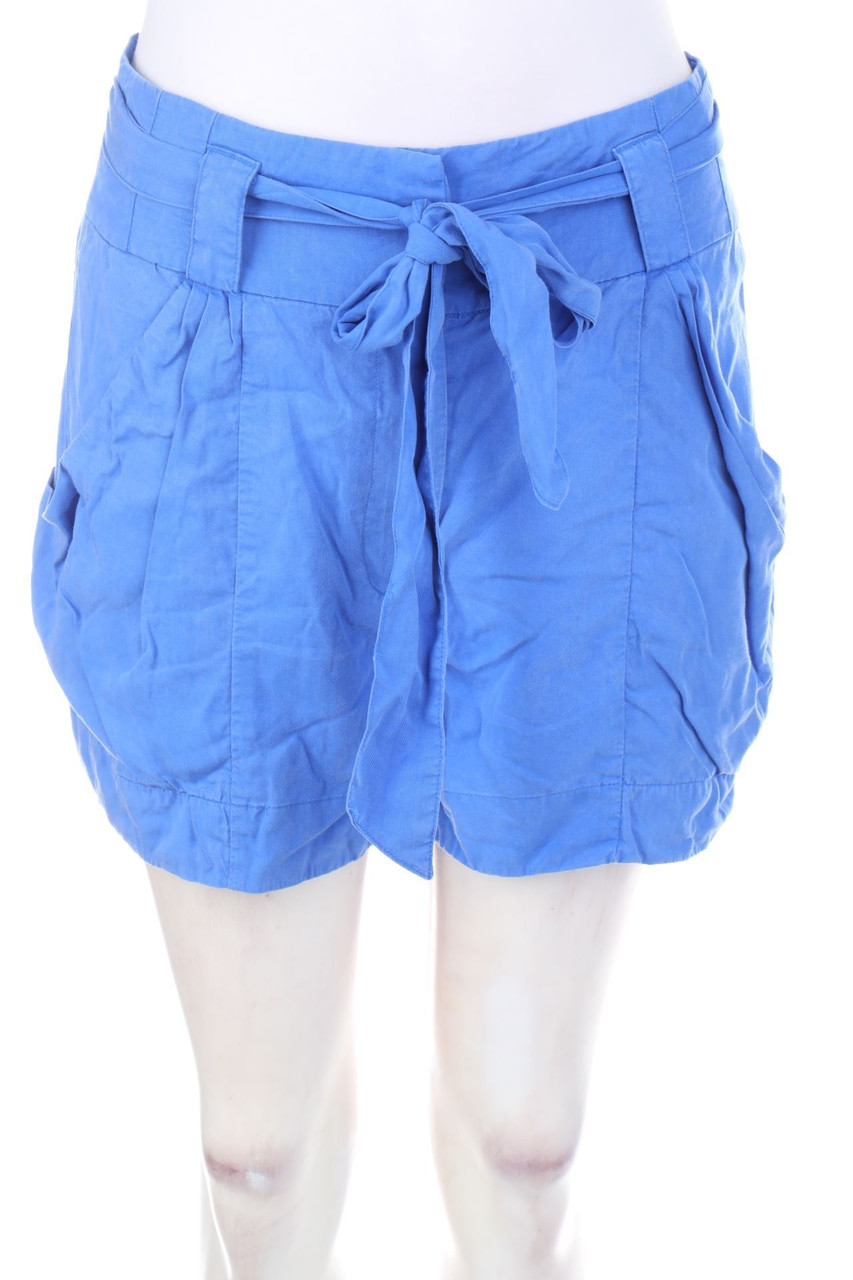 H&M The Garden Collection - Bermuda-Shorts mit Gürtel - D 38
