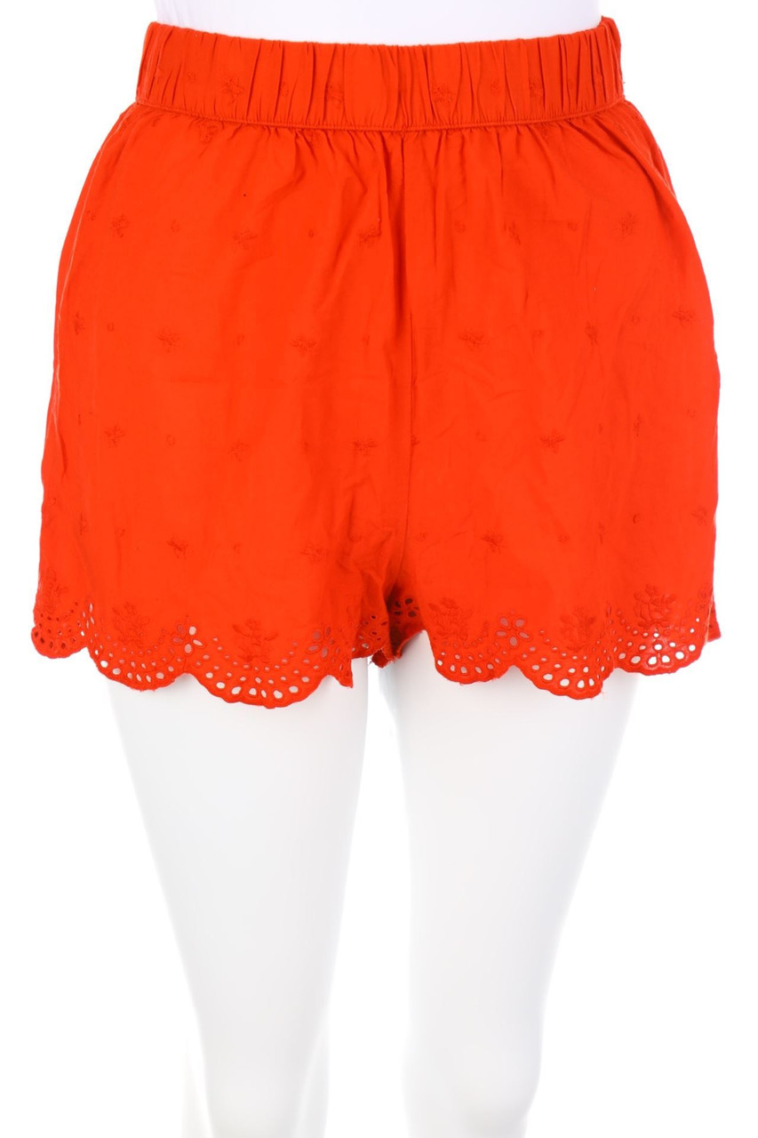 H&M DIVIDED - Shorts mit Muschelsaum mit Lochspitze - D 32