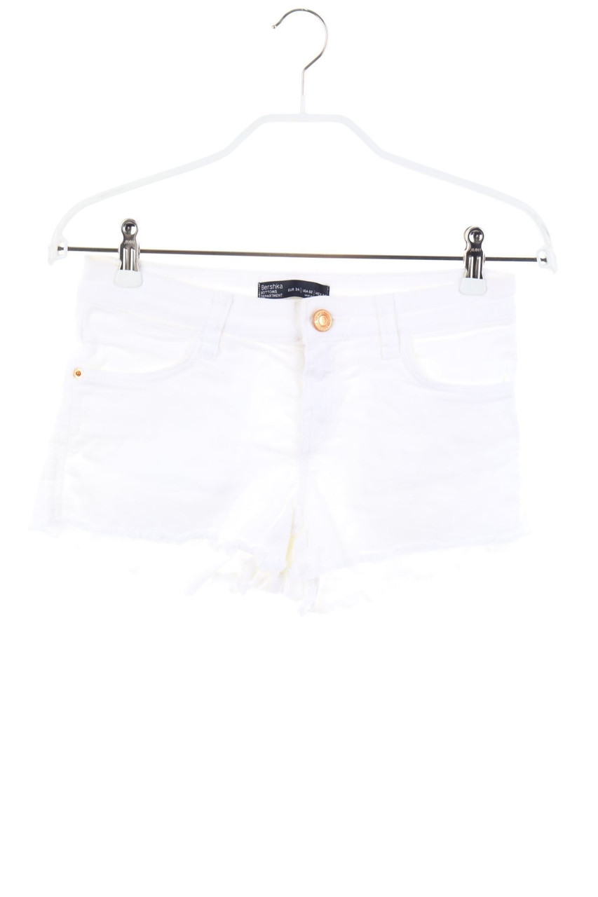 Bershka - Jeans-Shorts mit Logo-Patch - D 32