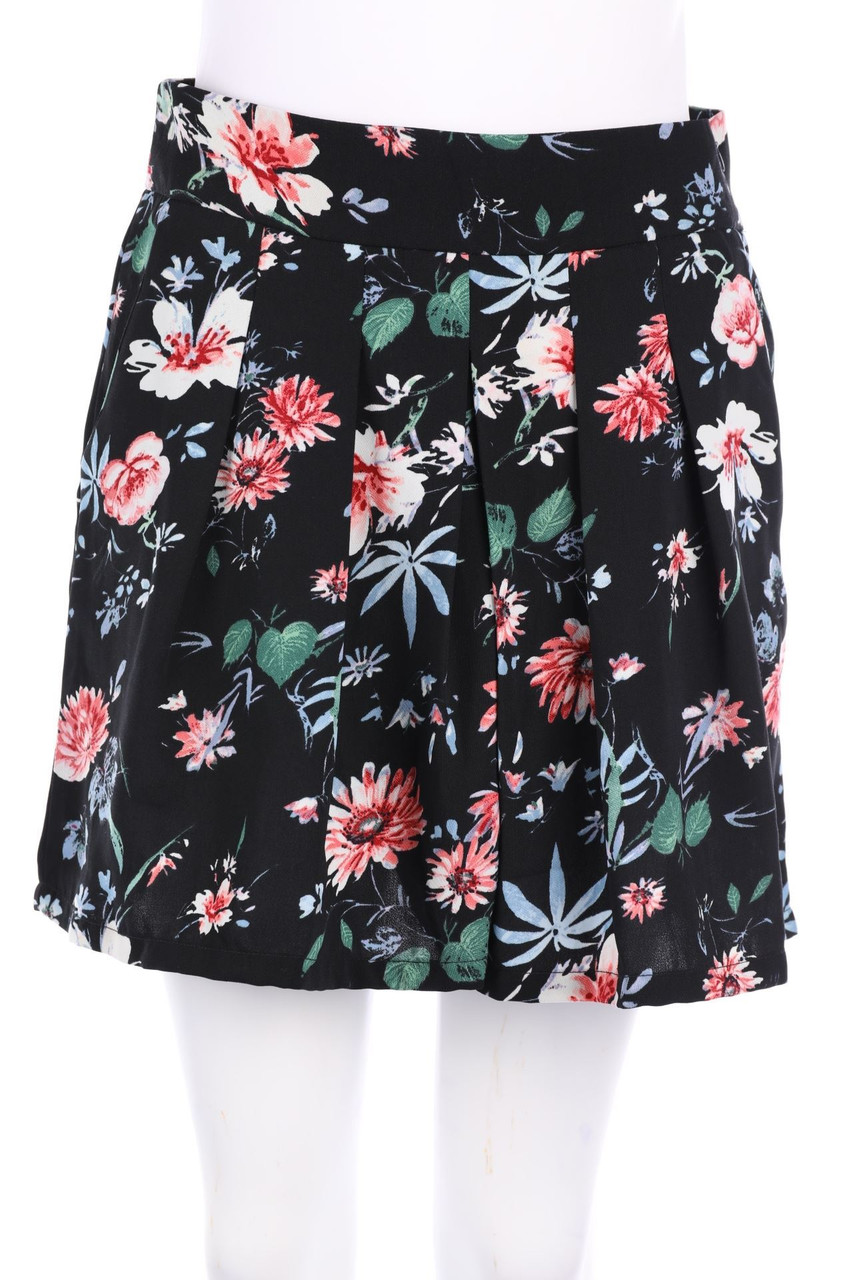 TIFFOSI - Pleated Shorts with floral print - M