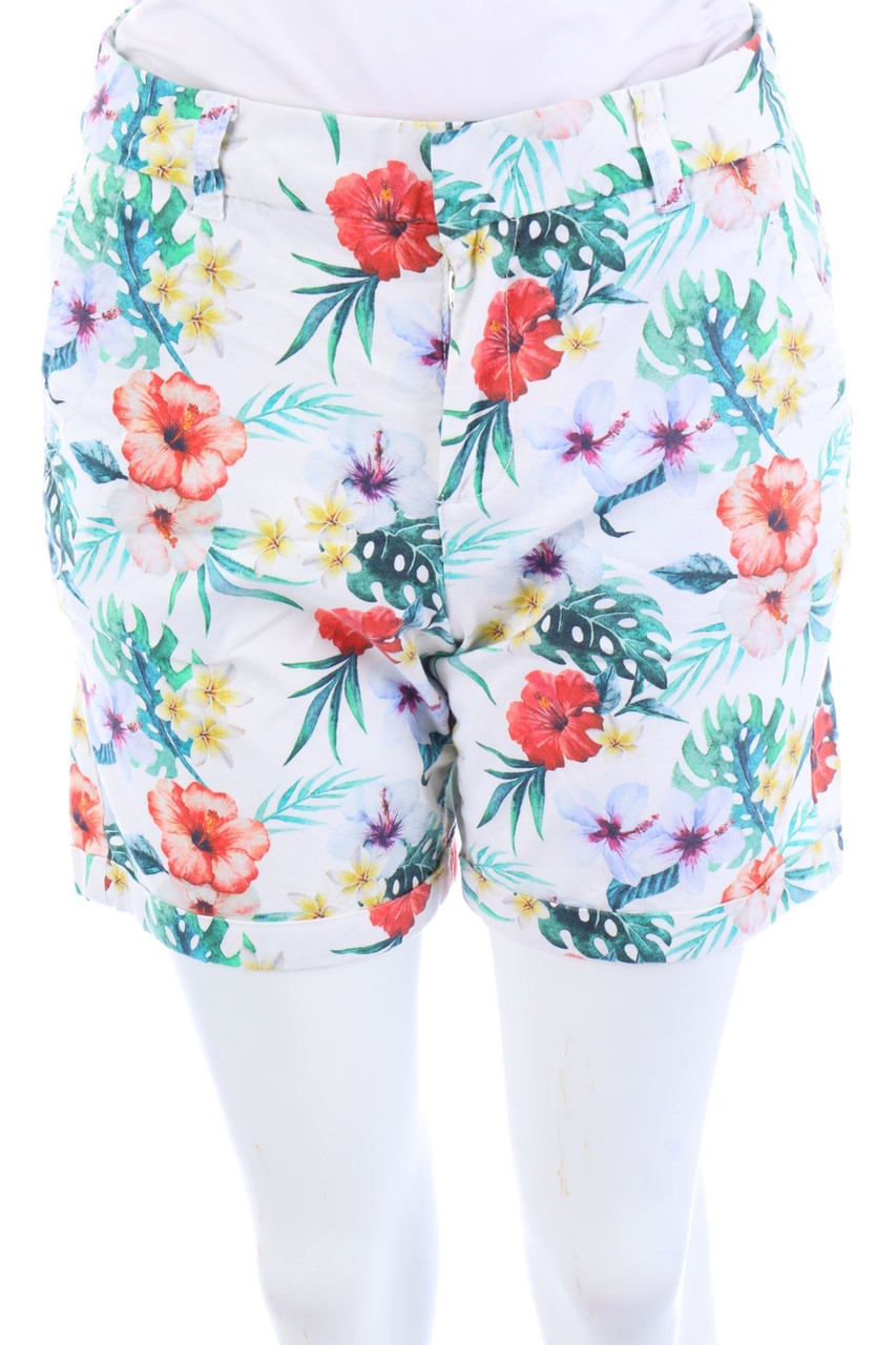 s.Oliver - Shorts with Tropical Print - W29