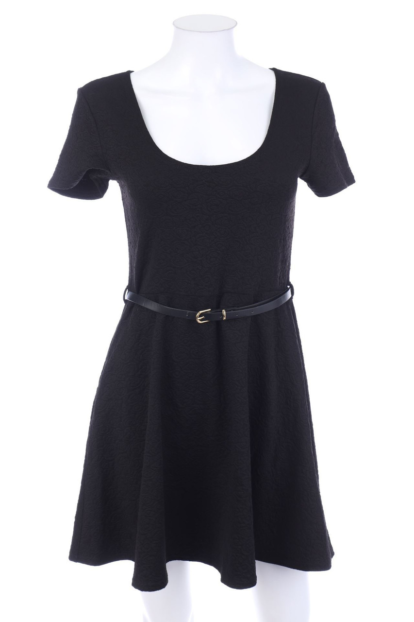 FOREVER 21 - Skater-Kleid mit Gürtel - M