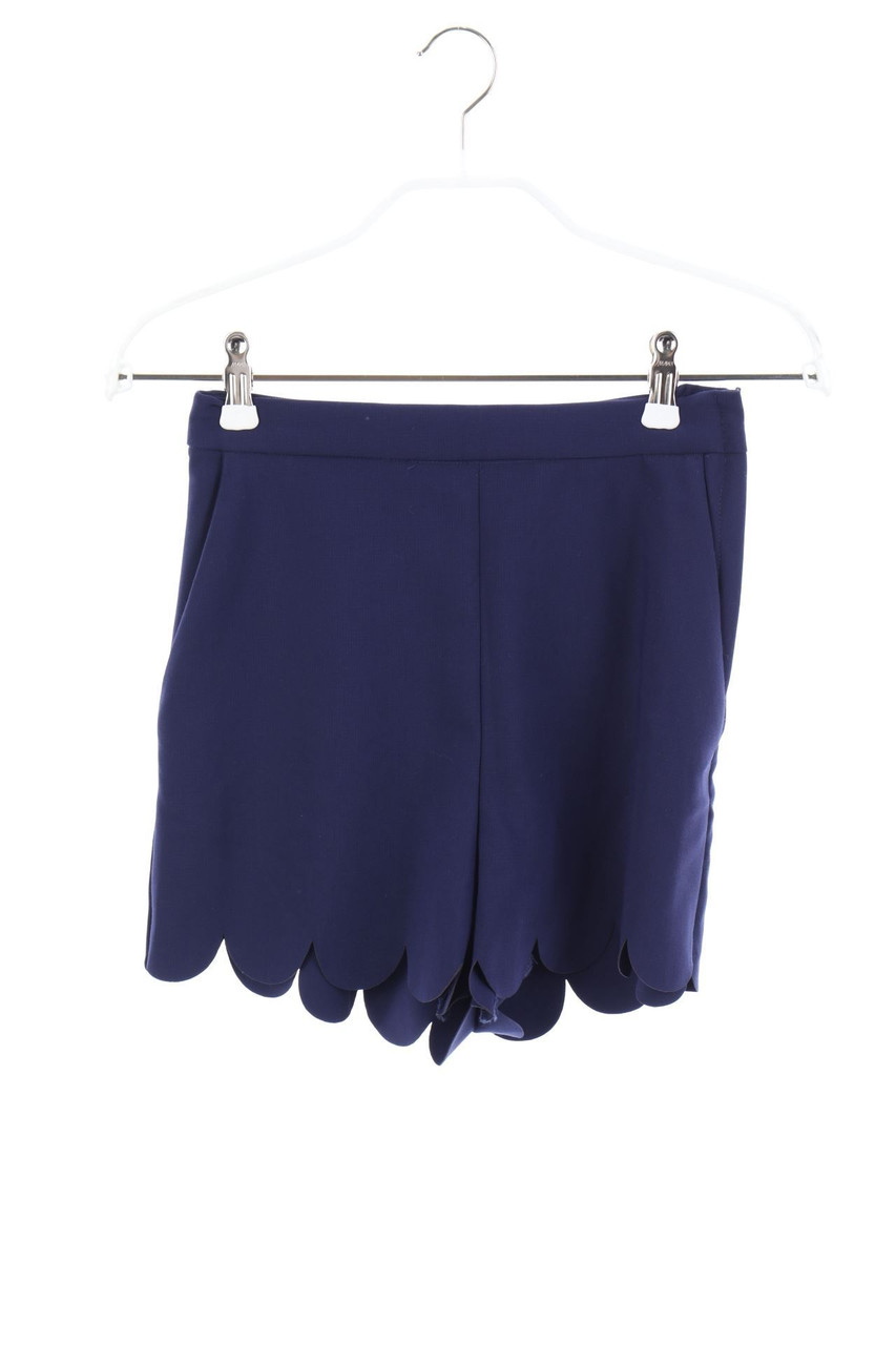 H&M - Hotpants mit asymmetrischem Schnitt - D 32