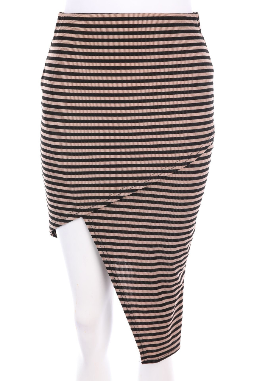 Boohoo - Minirock mit asymmetrischem Schnitt - D 36