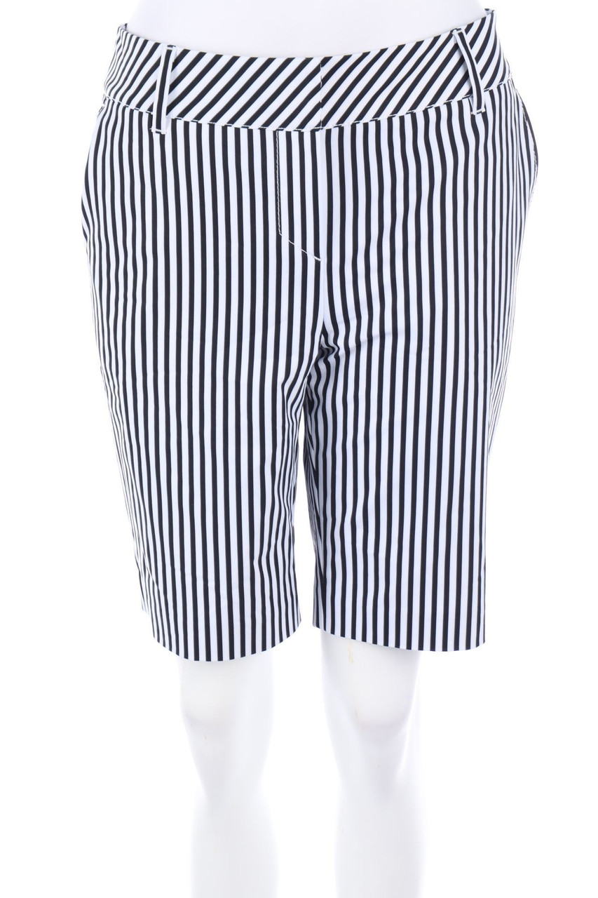 ANNIKA - Shorts with Stripes - D 34