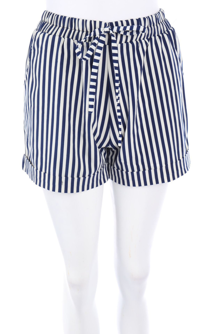 ISLAND GIRL - Shorts with Stripes - D 32