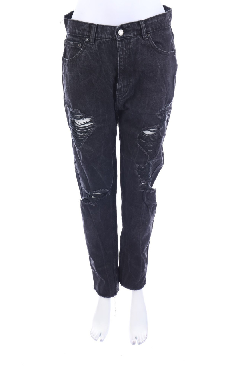 PULL&BEAR - Destroyed-Mom-Jeans - D 40