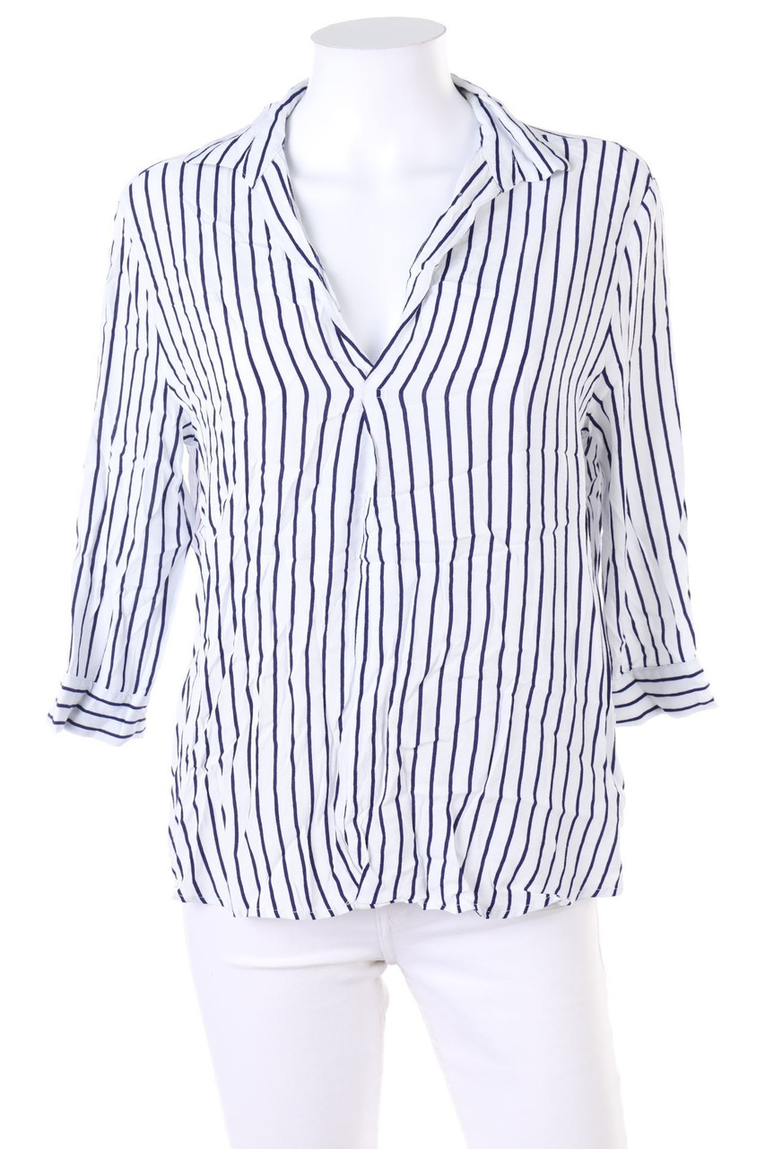 Bershka - Blouse with 3/4 Sleeve - S