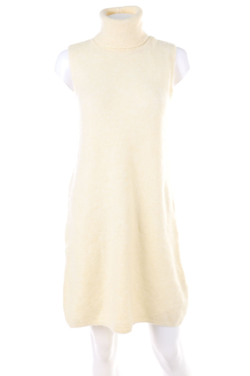 ZARA - Strickkleid mit Rollkragen - S