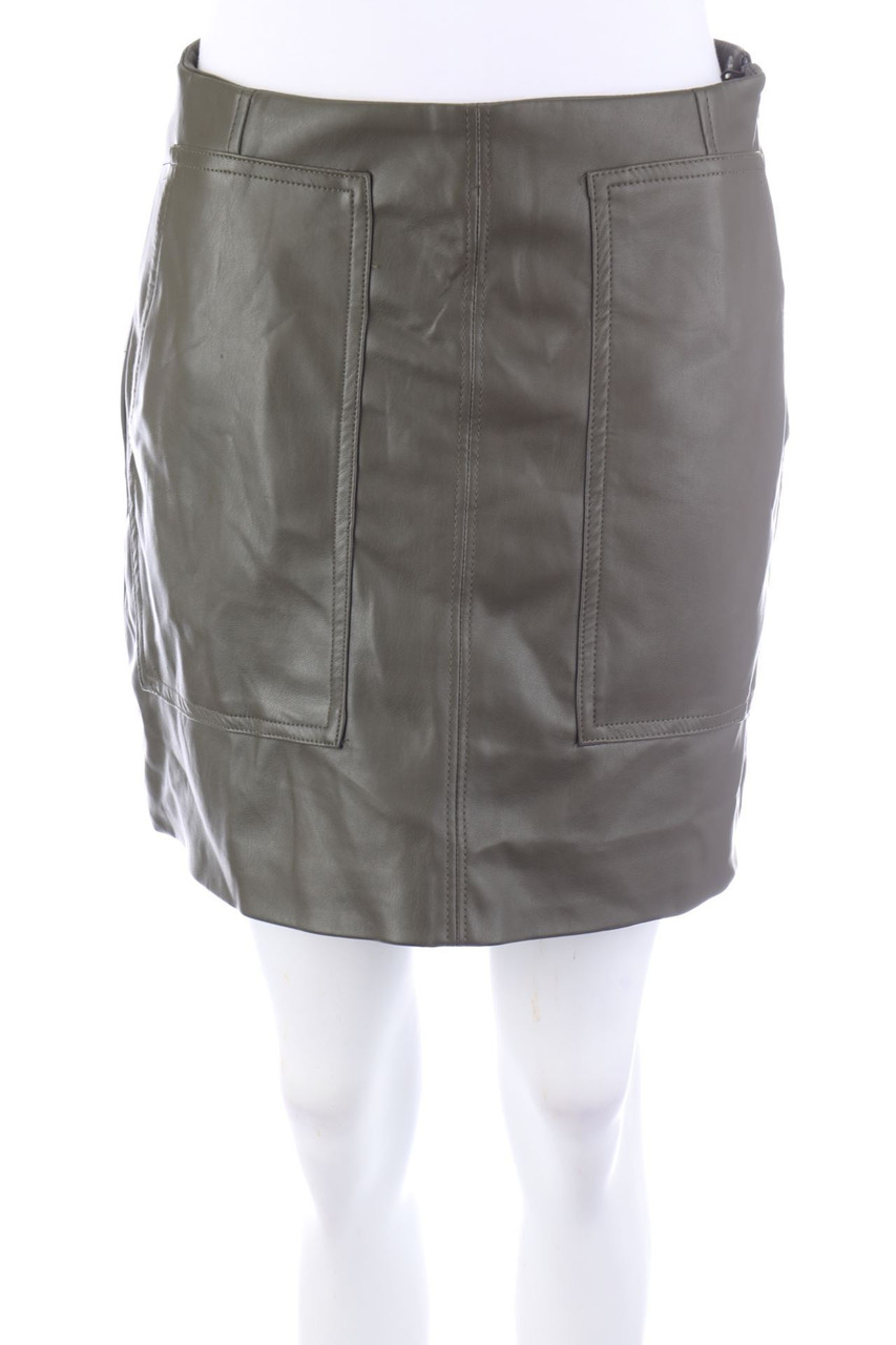 H&M - Faux Leather-Mini-Rock mit aufgesetzten Taschen - D 36