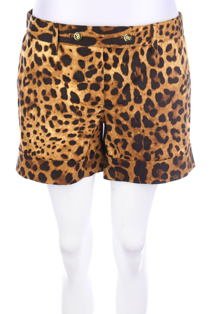 DOLCE&GABBANA - Shorts with Leo Print - D 38