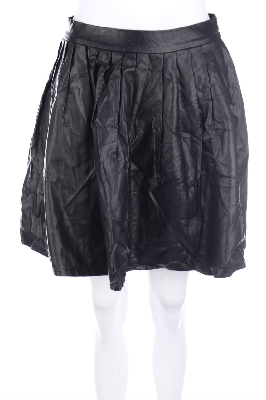 manosque - Pleated Mini-Skirt, Faux Leather - M