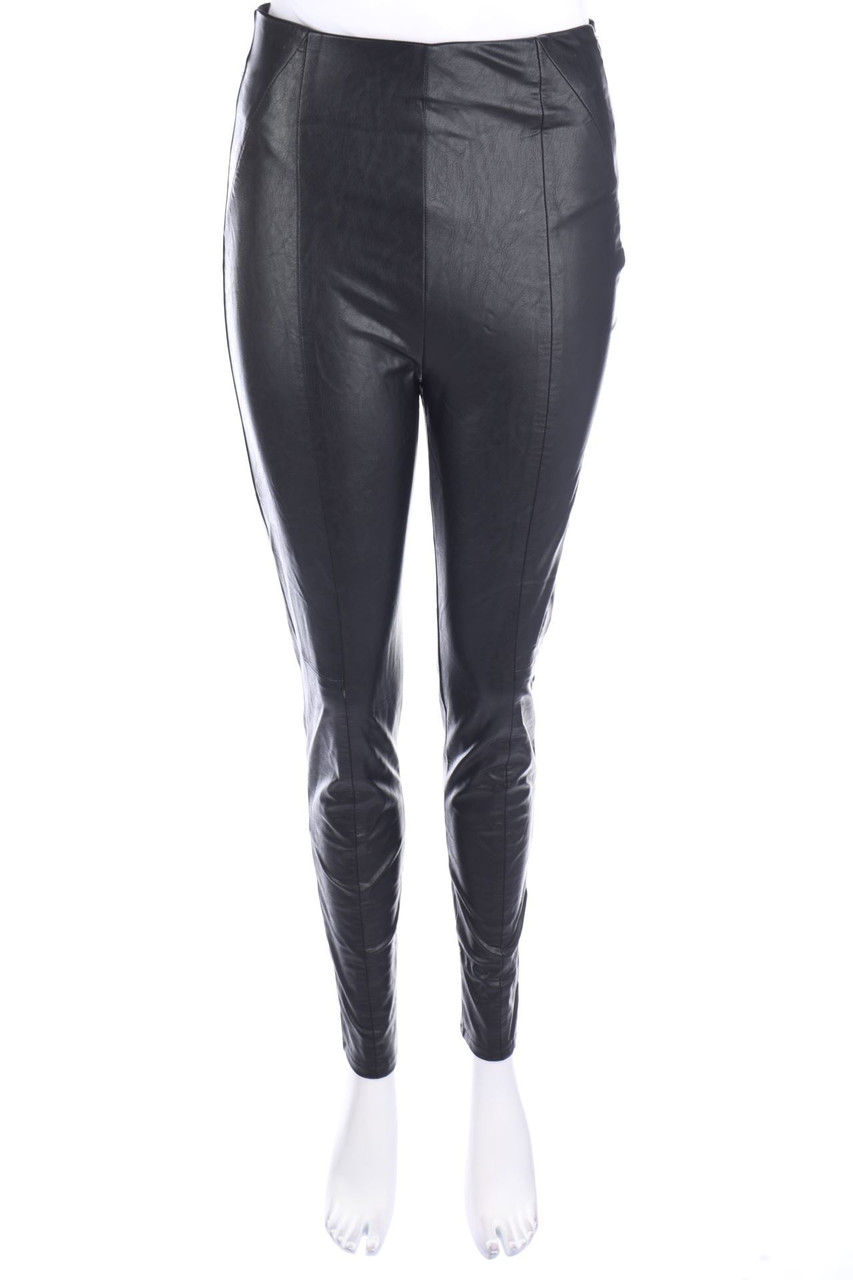 Stradivarius - Kunstleder-Leggings - D 36